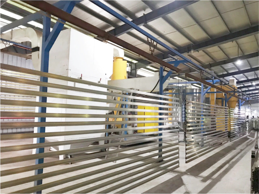 Làm khô chi tiết sau khi xử lý bề mặt (Nguồn: Bình Nam Group)