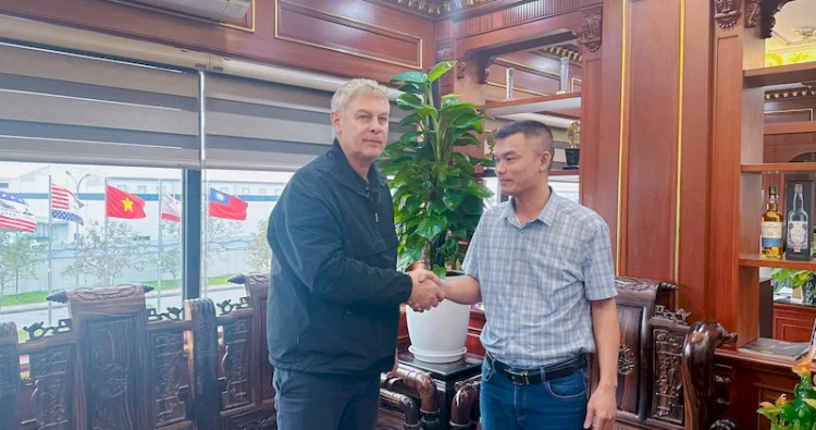 BINHNAM GROUP đón tiếp đại diện doanh nghiệp