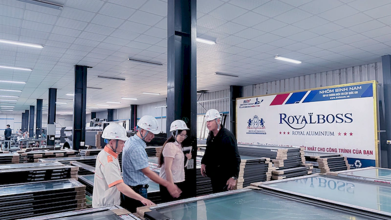 BINHNAM GROUP đón tiếp đại diện doanh nghiệp 