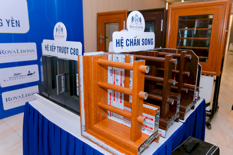 Bình Nam Group mang sản phẩm nhôm Royalboss tới hội nghị cửa Quảng Ninh